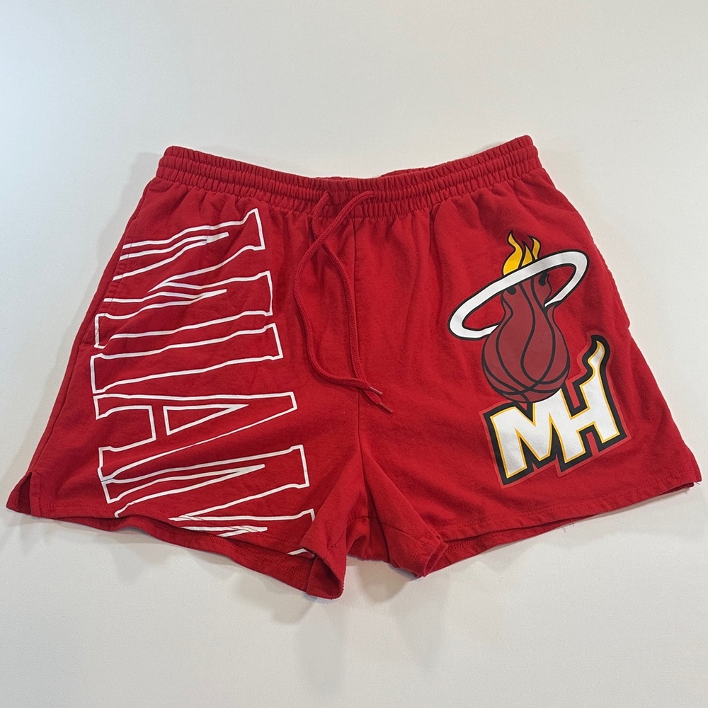 Miami Heat Red Cotton Athletic Women’s Shorts Drawstring Size XL